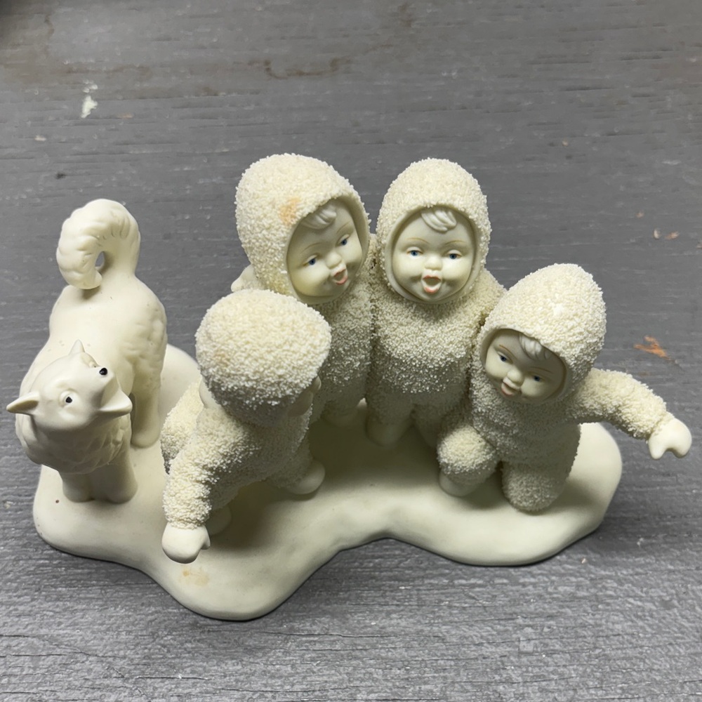 Snowbabies 5 Part Harmony Wolf Howling!